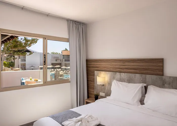 Kapetanios Aqua コーラル・ベイ