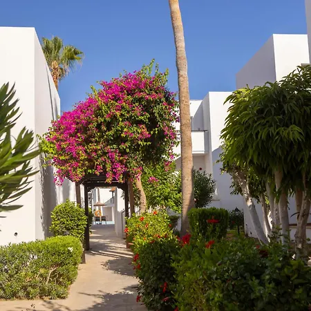 Kapetanios Aqua Resort