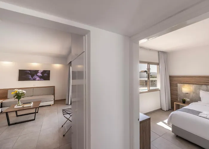 Kapetanios Aqua Resort