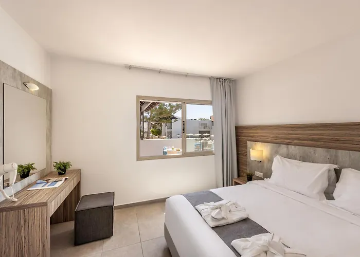 Kapetanios Aqua 4* Coral Bay