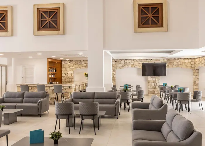 Resort Kapetanios Aqua Coral Bay