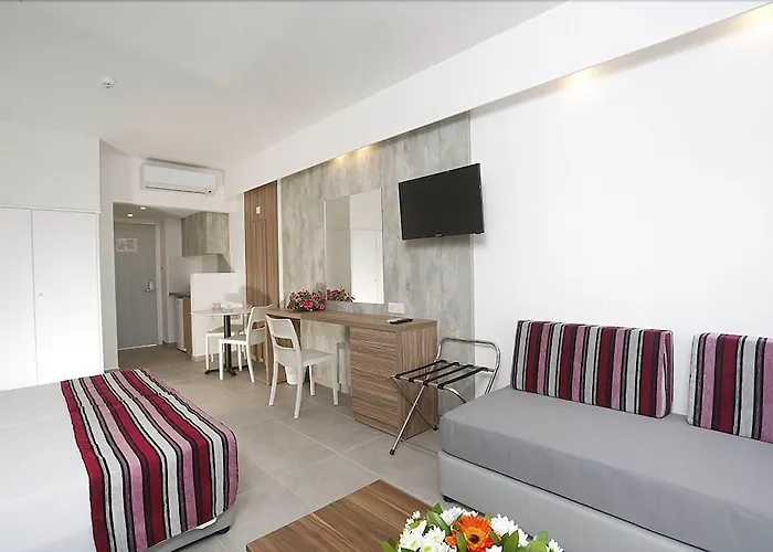 Kapetanios Aqua Resort Coral Bay