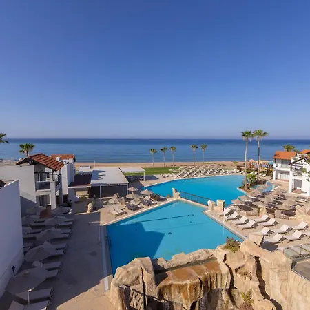 Kapetanios Aqua منتجع كورال باي