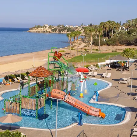 Kapetanios Aqua منتجع