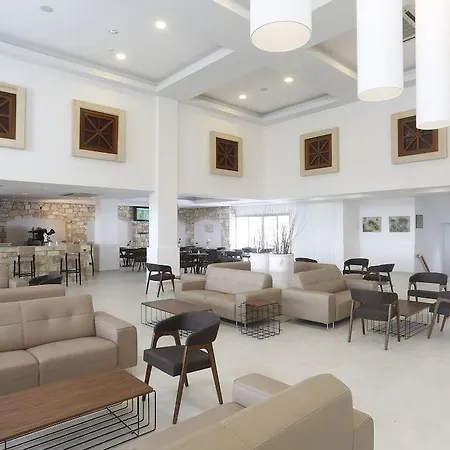 منتجع Kapetanios Aqua كورال باي